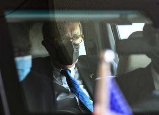 فيلتمان “من واشنطن”: عسكر السودان فاوضوني بنية سيئة.. وهذا موقف الإمارات فيلتمان “من واشنطن”: عسكر السودان فاوضوني بنية سيئة.. وهذا موقف الإمارات