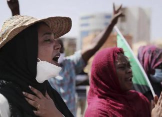 وساطات إقليمية ودولية لحلحلة الأزمة في السودان وساطات إقليمية ودولية لحلحلة الأزمة في السودان