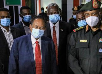 أنباء عن توافق قريب بالسودان.. ترقب لنتائج الاتصالات بين مكونات السلطة وحمدوك يتمسك بشروطه أنباء عن توافق قريب بالسودان.. ترقب لنتائج الاتصالات بين مكونات السلطة وحمدوك يتمسك بشروطه