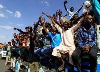 السودان.. مطبات في طريق توصل الوسطاء لـ«صيغة وسط» السودان.. مطبات في طريق توصل الوسطاء لـ«صيغة وسط»