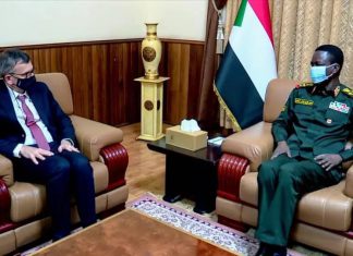 “انقلاب البرهان”.. مباحثات بين “فولكر” وكباشي دون نتائج “انقلاب البرهان”.. مباحثات بين “فولكر” وكباشي دون نتائج