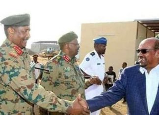 حكام السودان العسكريون يستعينون بمسؤولين من عهد البشير لإحكام قبضتهم حكام السودان العسكريون يستعينون بمسؤولين من عهد البشير لإحكام قبضتهم