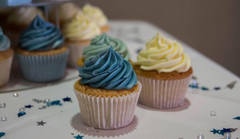 بعض مكونات مواد تزيين الكعك قد تكون سامة بعض مكونات مواد تزيين الكعك قد تكون سامة