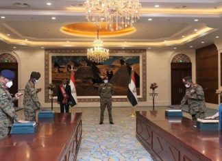 مجلس سيادة جديد بالسودان.. بالون اختبار أم قطع للطريق أمام الحوار؟ مجلس سيادة جديد بالسودان.. بالون اختبار أم قطع للطريق أمام الحوار؟