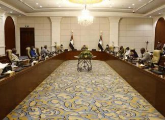 أول اجتماع لمجلس السيادة الجديد برئاسة البرهان أول اجتماع لمجلس السيادة الجديد برئاسة البرهان