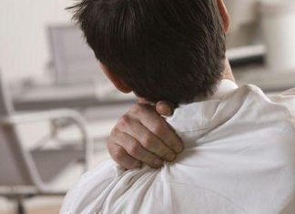 آلام الكتف قد تكون إنذارا لأمراض خطيرة! آلام الكتف قد تكون إنذارا لأمراض خطيرة!