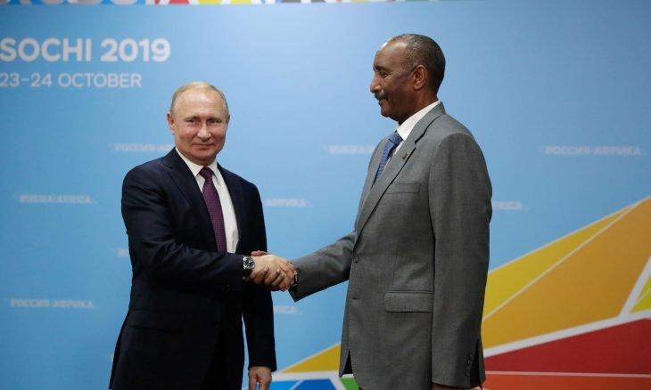 موقع فرنسي: بوتين يدفع بيادقه في السودان موقع فرنسي: بوتين يدفع بيادقه في السودان