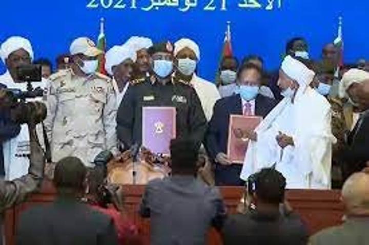 الإعفاءات والتعيينات بصفوف القوى الأمنية.. للإصلاح أم لإحكام السيطرة؟ الإعفاءات والتعيينات بصفوف القوى الأمنية.. للإصلاح أم لإحكام السيطرة؟