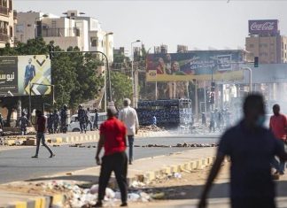 مسؤول أممي يستنكر استخدام “العنف المفرط” بمظاهرات السودان مسؤول أممي يستنكر استخدام “العنف المفرط” بمظاهرات السودان