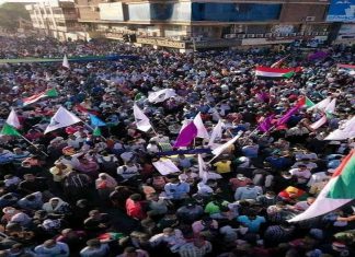 “مليونية 6 ديسمبر”.. تتنسيقيات لجان المقاومة ترفع رايات “بيضاء” و”بنفسجية”.. ما هي الدلالات؟ “مليونية 6 ديسمبر”.. تتنسيقيات لجان المقاومة ترفع رايات “بيضاء” للشهداء و”بنفسجية” للتضامن مع الأشخاص ذوي الإعاقة