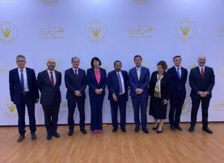 سفراء الاتحاد الأوروبي: إجراءات الجيش أدت إلى إخراج التحالف مع المدنيين عن مساره سفراء الاتحاد الأوروبي: إجراءات الجيش أدت إلى إخراج التحالف مع المدنيين عن مساره