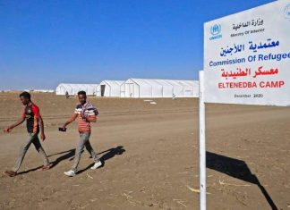 تطعيم 44% من المتواجدين بمعسكرات اللاجئين الأثيوبيين بالقضارف ضد كورونا تطعيم 44% من المتواجدين بمعسكرات اللاجئين الأثيوبيين بالقضارف ضد كورونا