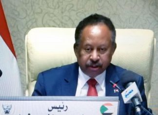 حمدوك يكافح لإنقاذ الانتقال السياسي بعد انقلاب المعارضة عليه حمدوك يكافح لإنقاذ الانتقال السياسي بعد انقلاب المعارضة عليه