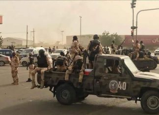 الجيش يغلق كل الطرق المؤدية إلي مقر القيادة العامة الجيش يغلق كل الطرق المؤدية إلي مقر القيادة العامة