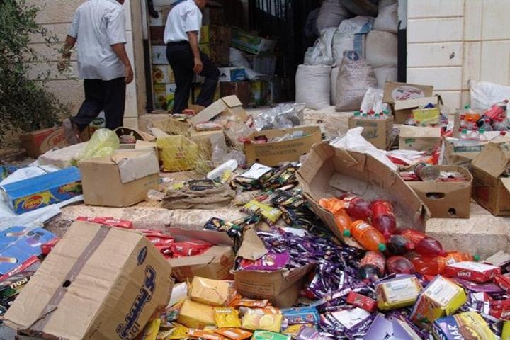 إبادة مواد غذائية منتهية الصلاحية بقيمة (70) مليار جنيه بالنيل الأبيض إبادة مواد غذائية منتهية الصلاحية بقيمة (70) مليار جنيه بالنيل الأبيض