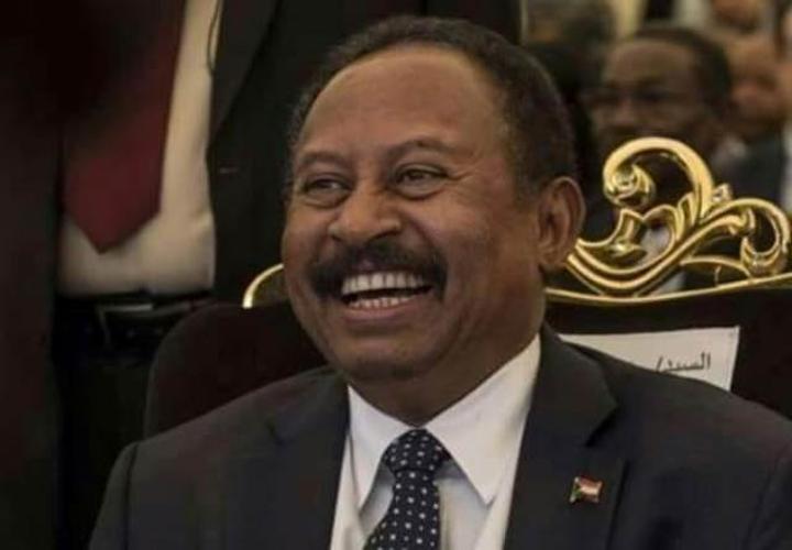 عضو بالتغيير: حمدوك حالياً مجرد موظف من قبل مجلس السيادة عضو بالتغيير: حمدوك حالياً مجرد موظف من قبل مجلس السيادة