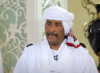 شاهد بالفيديو: البرهان يصرح ويتوعد ( في دبلوماسين شغالين مديدة حرقتني ونحن عارفنهم) شاهد بالفيديو: البرهان يصرح ويتوعد ( في دبلوماسين شغالين مديدة حرقتني ونحن عارفنهم)