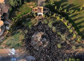 السودان: قتيل وأكثر من مئة جريح في مظاهرات حاشدة تزامنا مع الذكرى الثالثة لسقوط البشير السودان: قتيل وأكثر من مئة جريح في مظاهرات حاشدة تزامنا مع الذكرى الثالثة لسقوط البشير