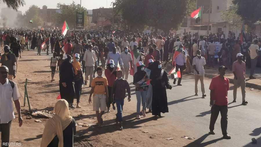 السودان.. هل يبدد انقسام القوى السياسية أحلام الشارع؟ السودان.. هل يبدد انقسام القوى السياسية أحلام الشارع؟