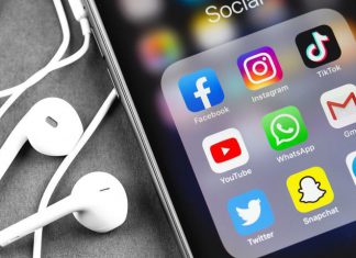 “تيك توك” تزيح تويتر وسناب شات "تيك توك" تزيح تويتر وسناب شات