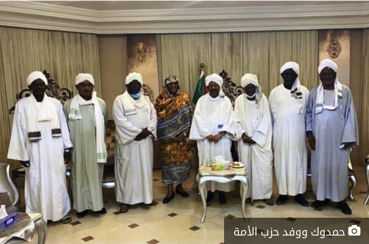 حمدوك يبدأ لقاءات لحل الأزمة السياسية السودانية حمدوك يبدأ لقاءات لحل الأزمة السياسية السودانية