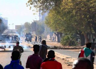 لحل أزمة السودان.. 3 مبادرات على الطاولة لكسر الجمود لحل أزمة السودان.. 3 مبادرات على الطاولة لكسر الجمود