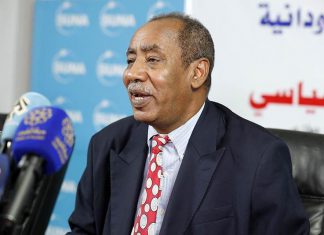 التوم هجو: الوضع مأساويٌّ والشعب لم يتعلّم من الماضي التوم هجو: الوضع مأساويٌّ والشعب لم يتعلّم من الماضي