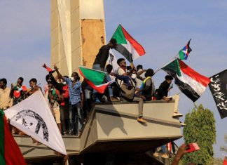 محللون: بوادر فوضى تلوح في الأفق وسط حالة الانسداد السياسي بالسودان محللون: بوادر فوضى تلوح في الأفق وسط حالة الانسداد السياسي بالسودان