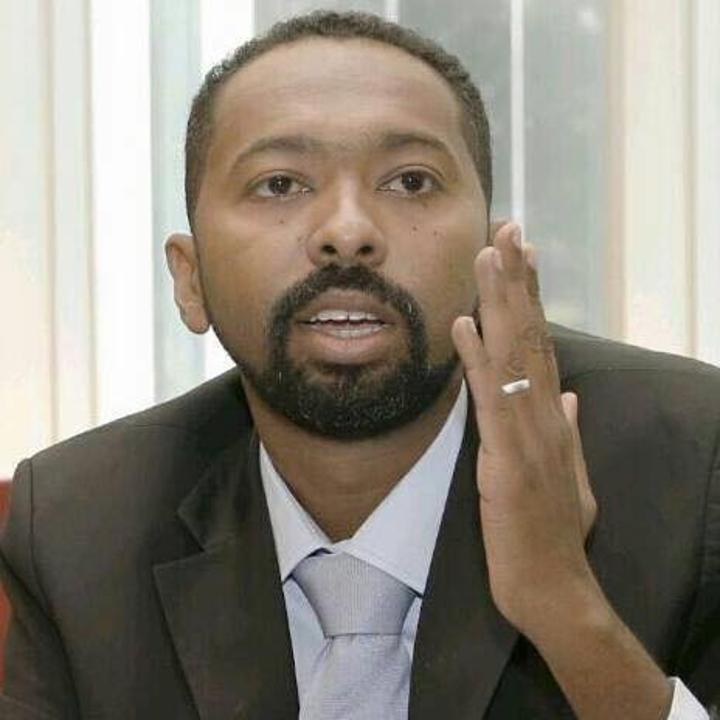 خالد عمر: صديق يوسف منح العسكريين حق تعيين وزيري الدفاع والداخلية خالد عمر: صديق يوسف منح العسكريين حق تعيين وزيري الدفاع والداخلية