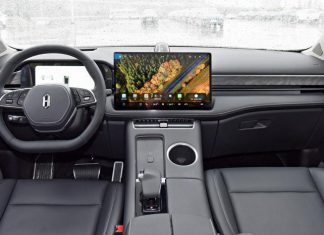 هواوي تدخل عالم السيارات بمركبة متطورة! هواوي تدخل عالم السيارات بمركبة متطورة!