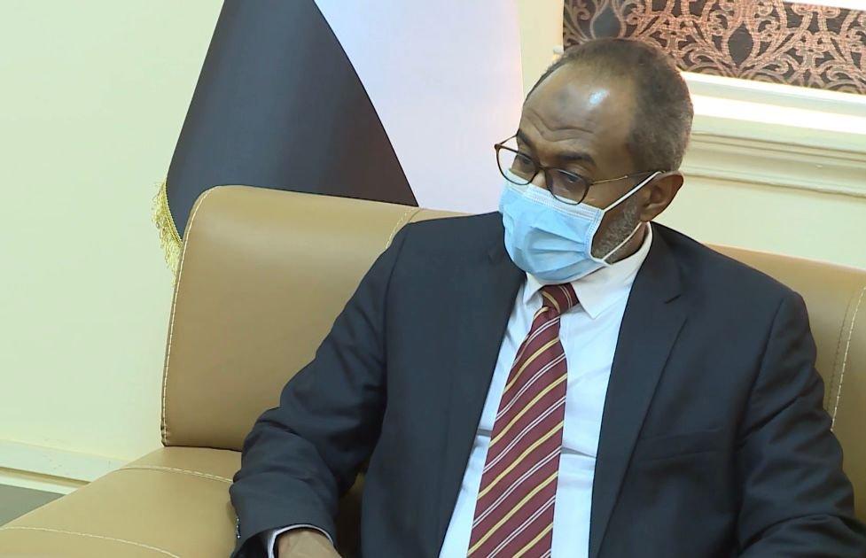 استقالة عضو مجلس السيادة عبدالباقي احتجاجا على العنف ضد المتظاهرين استقالة عضو مجلس السيادة عبدالباقي احتجاجا على العنف ضد المتظاهرين