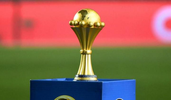 كأس إفريقيا للأمم (كوفيد-19): الكاف تسمح بإجراء خمسة تغييرات في المقابلة الواحدة كأس إفريقيا للأمم (كوفيد-19): الكاف تسمح بإجراء خمسة تغييرات في المقابلة الواحدة