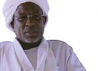 شاهد.. نائب رئيس الجمهورية الأسبق عقب نطق المحكمة ببراءته شاهد.. نائب رئيس الجمهورية الأسبق عقب نطق المحكمة ببراءته