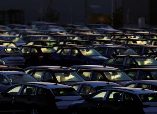 إعلام ينشر قائمة الدول الأكثر شراء للسيارات…السعودية في المقدمة إعلام ينشر قائمة الدول الأكثر شراء للسيارات...السعودية في المقدمة