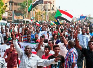 لجان المقاومة.. من يقف خلفها؟ لجان المقاومة.. من يقف خلفها ؟