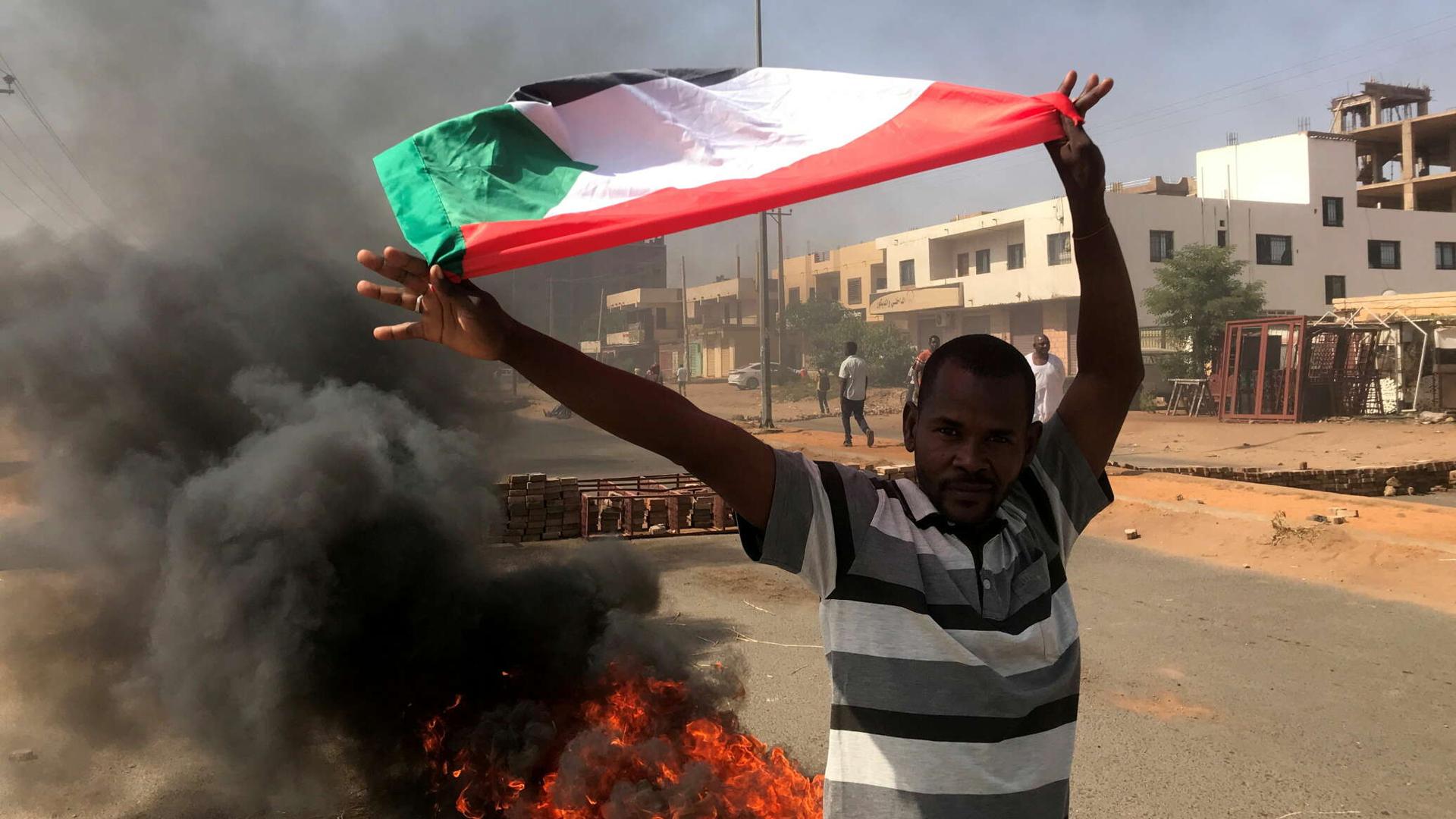 سيناريو الفوضى على أبواب السودان... هل وصلت الأوضاع إلى نقطة سيناريو الفوضى على أبواب السودان... هل وصلت الأوضاع إلى نقطة