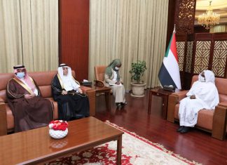عضوا مجلس السيادة برطم وسلمى يلتقيان سفير السعودية بالخرطوم عضوا مجلس السيادة برطم وسلمى يلتقيان سفير خادم الحرمين بالخرطوم