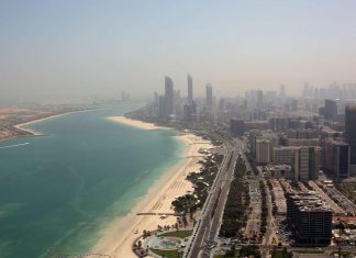 مشاهد مروعة… هل هذه فيديوهات الهجوم الدامي الذي استهدف الإمارات؟ مشاهد مروعة... هل هذه فيديوهات الهجوم الدامي الذي استهدف الإمارات؟