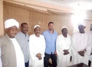وفد اللجنة المنظمة للمسابقات يتفقد إستاد القضارف ويجتمع بالوالي المكلف وفد اللجنة المنظمة للمسابقات يتفقد إستاد القضارف ويجتمع بالوالي المكلف