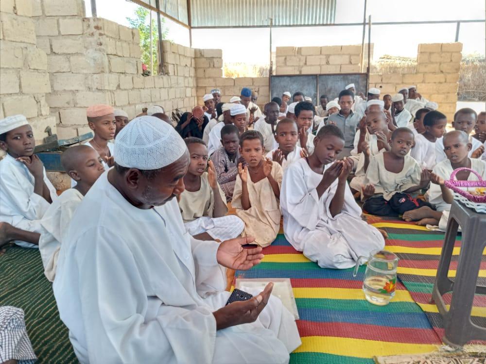 رئيس مجمع خلاوي القرآن يدعو الى التوافق ونبذ الخلاف رئيس مجمع خلاوي القرآن يدعو الى التوافق ونبذ الخلاف