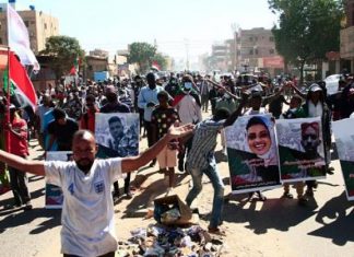 لجان المقاومة.. إصرار على رحيل العسكر وتشبث بالعدالة لجان المقاومة.. إصرار على رحيل العسكر وتشبث بالعدالة