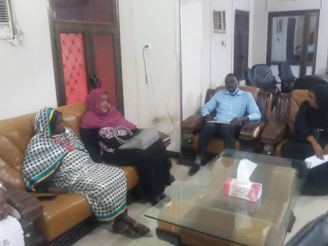 مدير عام المالية بسنار يوجه بترشيد الانفاق العام وتخفيف حدةالفقر مدير عام المالية بسنار يوجه بترشيد الانفاق العام وتخفيف حدةالفقر