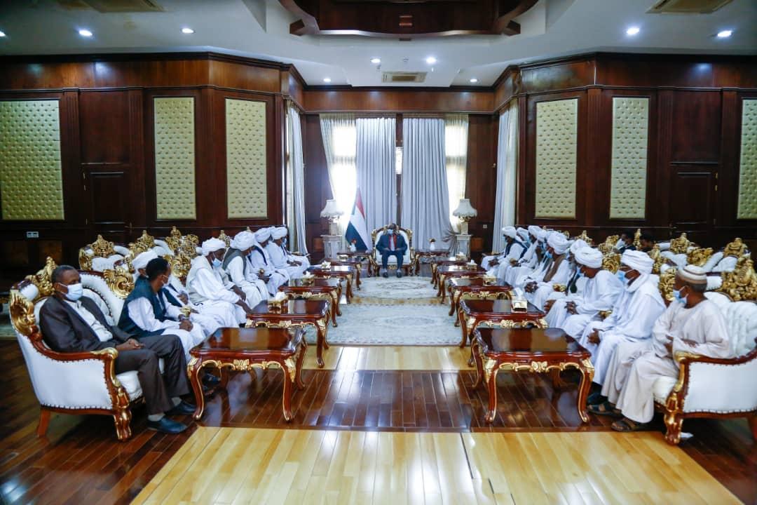 عضوا السيادي يلتقيان وفد نظارة البني عامر المتحدة عضوا السيادي يلتقيان وفد نظارة البني عامر المتحدة