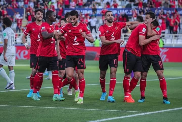 الأهلي المصري يقسو على الهلال السعودي و ينذر “القمة” الأهلي المصري يقسو على الهلال السعودي و ينذر “القمة”