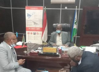 والي الجزيرة يلتقي مدير بنك السودان فرع ودمدني والي الجزيرة يلتقي مدير بنك السودان فرع ودمدني