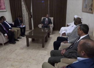 الفريق إبراهيم جابر يعد بمعالجة قضايا الجالية السودانية في موريتانيا الفريق إبراهيم جابر يعد بمعالجة قضايا الجالية السودانية في موريتانيا