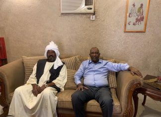 محافظ مشروع الجزيرة يستقبل عمدة ام هجيليجه محافظ مشروع الجزيرة يستقبل عمدة ام هجيليجه: