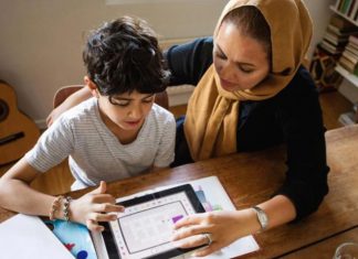 علامات العبقرية لدى الأطفال علامات العبقرية لدى الأطفال