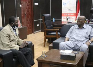 والى الجزيرة يؤكد دعمه لخطط ومشروعات التأمين الصحي والى الجزيرة يؤكد دعمه لخطط ومشروعات التأمين الصحي