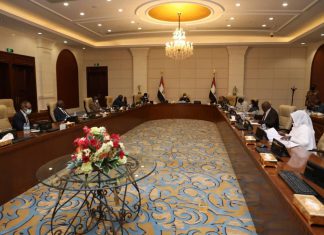 السودان يؤكد دعمه لإعتماد الحوار لحل الأزمة بين روسيا وأُوكرانيا السودان يؤكد دعمه لإعتماد الحوار لحل الأزمة بين روسيا وأُوكرانيا